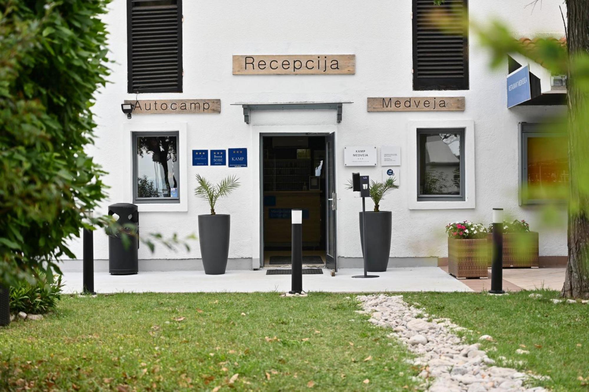 Campsite & Holiday Resort Medveja Extérieur photo